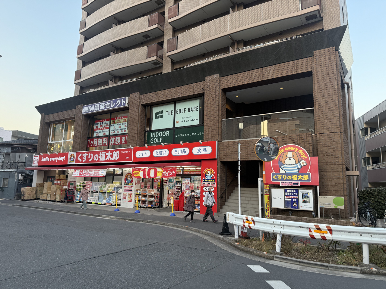 江戸川区船堀のインドアゴルフ練習場ザゴルフベース船堀アクセス1